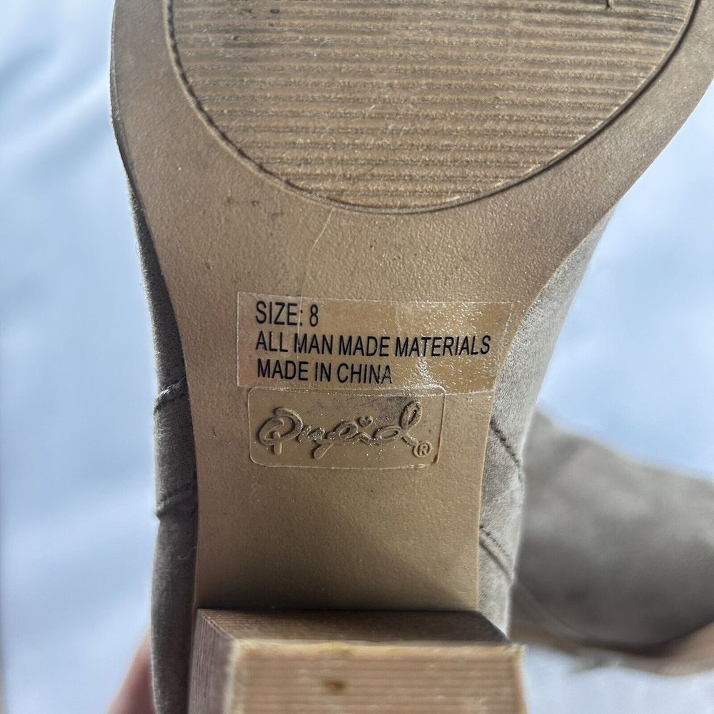 Qupid Taupe Faux Suede Booties with Heel size 8 - Picture 7 of 8